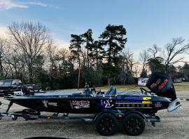 image of a 2021 BassCat Cougar for white bass fishing on Toledo Bend with Martin's Guide Service